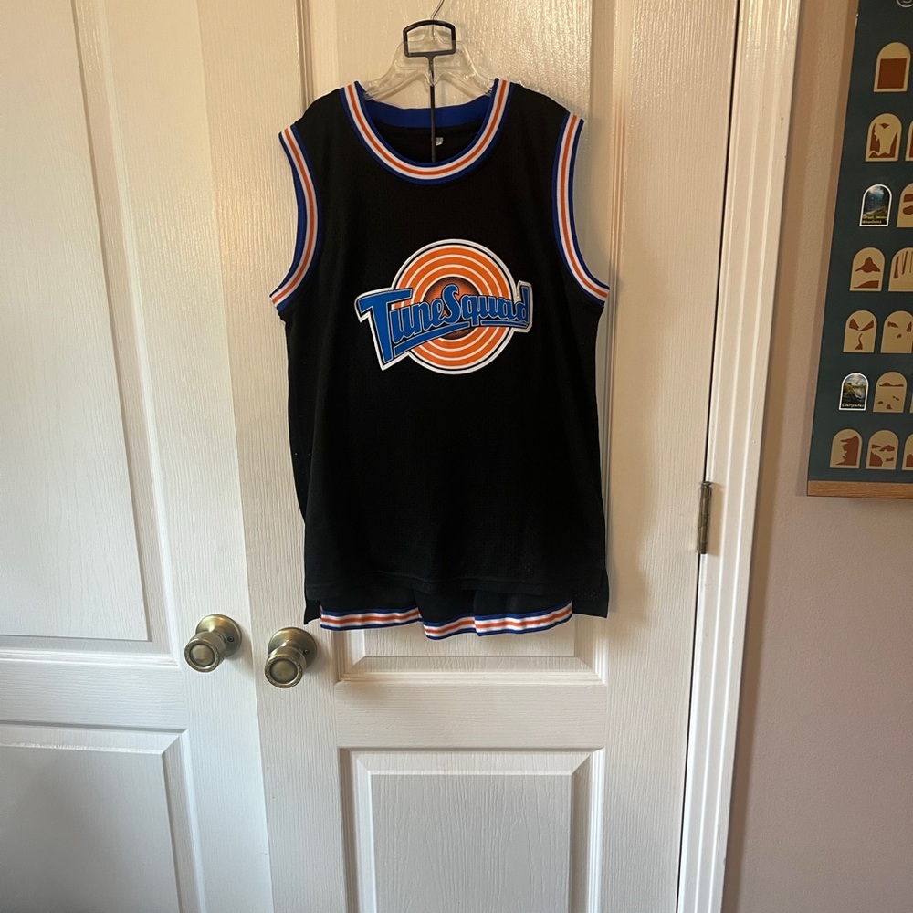 Tune Squad Kids Black Basketball 2 piece